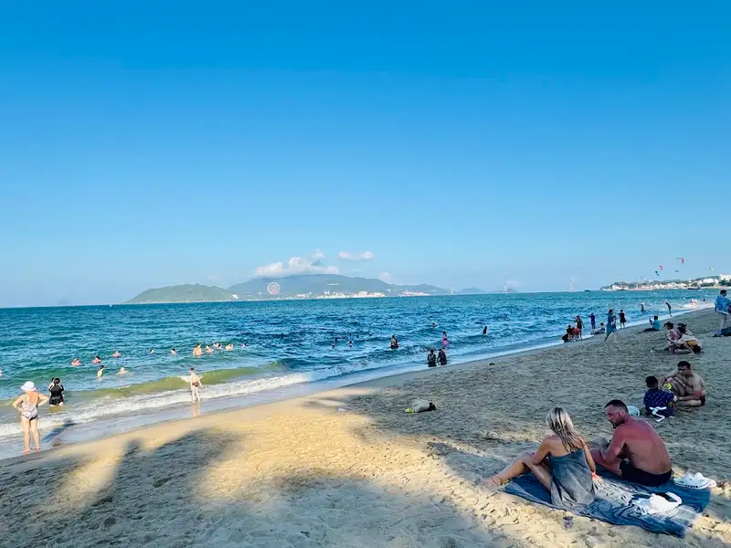 Lang Chut fishing-village seawall, photo 3