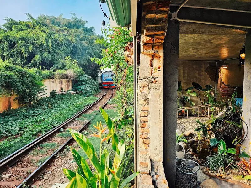 Railway café (Cà phê Đường Tàu)