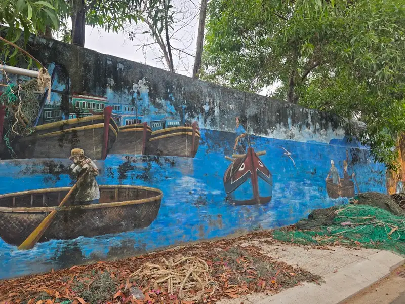 Bougainvillea lane and murals, photo 2