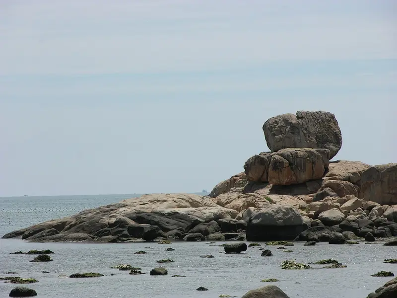 Hon Chong rocks (Hòn Chồng)