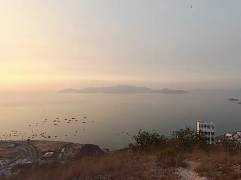 Co Tien mountain peak, photo 4